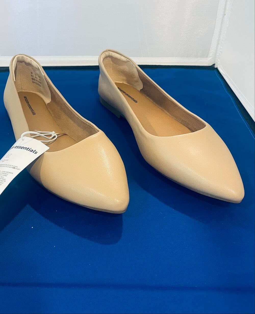 10.5 Tan womens flats casual new